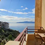Apartamento Two Bedroom With Sea View 092 *