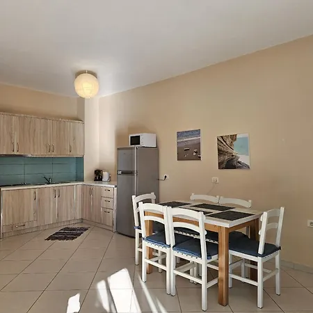 Two Bedroom With Sea View 092 *
