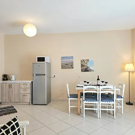 Apartment Two Bedroom With Sea View 092 Sarande