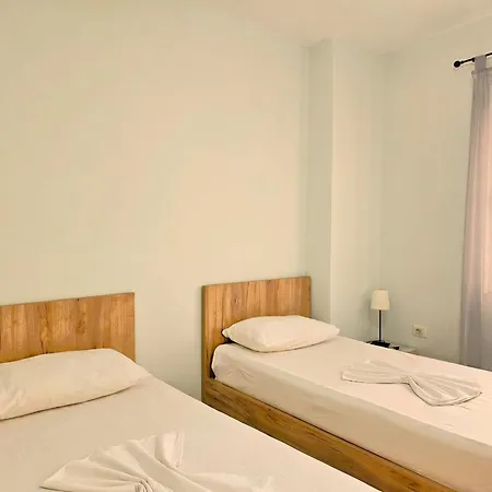 Apartment Two Bedroom With Sea View 092 *