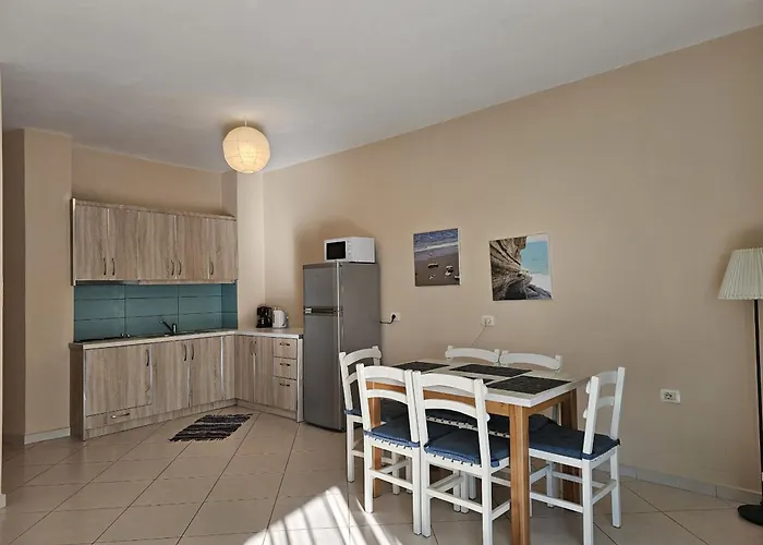 Two Bedroom With Sea View 092 Саранда